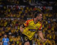 El delantero de Barcelona SC, Octavio Rivero, celebra su gol ante Macará por la Liga Pro