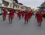 Un desfile navideño se realizó en Durán para unir a las familias en espacios públicos