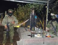 Dos miembros del grupo criminal Comando R fueron detenidos en El Carmen, Manabí.