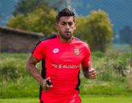 Sergio López entrenando con la camiseta del Deportivo Cuenca.