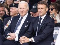 Joe Biden, presidente de Estados Unidos, junto a su par francés, Emmanuel Macron.
