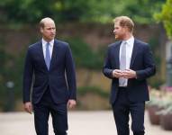 Fotografía de los príncipes William y Harry