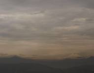 Imagen referencial cielo nublado sobre el Cotopaxi