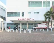 Exteriores de la zona de Emergencia del Hospital del Guasmo, sur de Guayaquil.