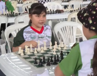 Imagen de Camila Palma, prodigio ecuatoriana del ajedrez.