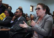 Rosa Argudo, durante el proceso de fiscalización ante los casos de corrupción en el IESS.