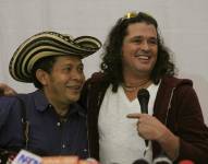 Imagen de archivo del cantante colombiano Carlos Vives (d) junto a su acordeonista Egidio Cuadrado. EFE/Leonardo Muñoz