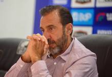 El expresidente de Emelec, Nassib Neme, criticó la decisión de la FEF.