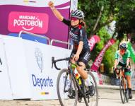 La ciclista ecuatoriana Esther Galarza ganó la etapa tres de la Vuelta a Colombia