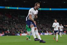 Harry Kane anotó un gol en la victoria de Inglaterra ante Irlanda.