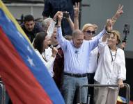 Edmundo González, durante una caravana en Venezuela.