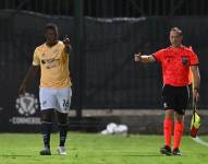 Jhon Jairo Cifuente celebra un gol con Universidad Católica