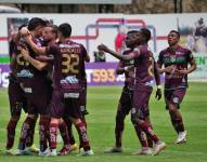 Jugadores de Mushuc Runa celebrando un gol.