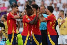 Los jugadores de España celebran la clasificación a las semifinales de la Eurocopa 2024.