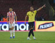 Leonardo Campana jugó con la selección de Ecuador ante Paraguay.