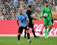 El uruguayo Giorgian De Arrascaeta celebra en la tanda de penaltis contra Brasil.