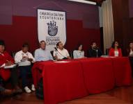 La reunión de las izquierdas, en las Casas de las Culturas, sala Benjamín Carrión.