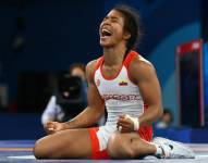 Imagen de Lucía Yépez, tras ganar un combate por la semifinal de la lucha libre de la categoría de 53 kilogramos en París 2024.