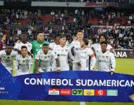 Jugadores de Liga de Quito previo al partido ante Lanús por el partido de ida de los octavos de final de la Copa Sudamericana