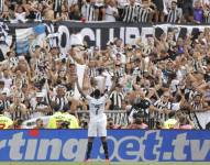 Luiz Henrique de Botafogo celebra su gol en la final de la Copa Libertadores.