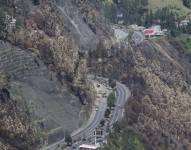 Limpieza y desalojo de escombros en los sitios de los incendios en la avenida Simón Bolí­var y avenida de los Conquistadores.