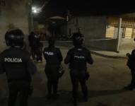 Un sicario fue incinerado tras atacar a tiros a cinco personas en el suroeste de Guayaquil.