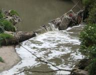 Contaminación del Río Machángara, en el sector del Recreo, Sur de Quito.