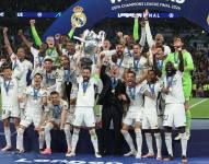 Los jugadores del Real Madrid celebran su victoria en la final de la Champions League