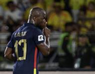 Enner Valencia celebró su gol con la selección de Ecuador ante Colombia por las Eliminatorias