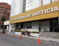 La fachada del edificio de la Corte Nacional de Justicia en el norte de Quito.