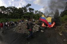 Imagen del viernes 6 de diciembre de una protesta en Puerto Napo, parroquia del cantón Tena.