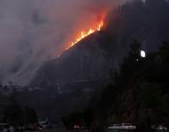 Incendio forestal en Quito. (Photo by Galo Paguay / AFP)