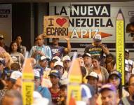 Simpatizantes del candidato a la presidencia de Venezuela, Antonio Ecarri Angola.