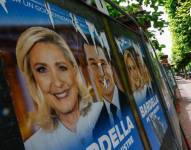 Imagen de un cartel electoral de la líder ultraderechista francesa, Marine Le Pen.