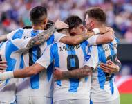 Jugadores de la selección de Argentina celebra el gol de Julián Álvarez ante Canadá por las semifinales de la Copa América