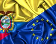 Imagen referencial de las banderas de Ecuador y la Unión Europea.