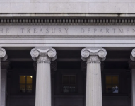 Vista de la sede del Departamento del Tesoro de EE.UU. en Washington.