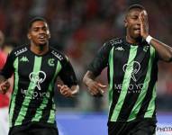 Alan Minda celebra su gol con el Cercle Brugge en la Conference League