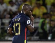 Enner Valencia celebró su gol con la selección de Ecuador ante Colombia por las Eliminatorias