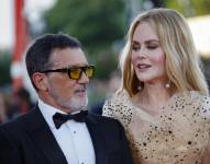 La actriz australiana Nicole Kidman (derecha) y el actor español Antonio Banderas llegan para el estreno de 'Babygirl' durante el 81 ° Festival de Cine de Venecia en Venecia, Italia, el 30 de agosto de 2024. La película se presenta en la competición oficial 'Venezia 81' del festival que se celebra del 28 de agosto al 7 de septiembre de 2024. (Cine, Italia, Niza, Venecia) EFE/EPA/FABIO FRUSTAC