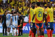 Jugadores de la selección de Colombia ante Argentina pro las Eliminatorias Sudamericanas