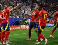 Los jugadores de la selección española celebran el gol de Dani Olmo por las semifinales de la Eurocopa