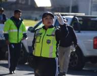 Agentes civiles de tránsito se ubican en zonas estratégicas de la ciudad para hacer controles de velocidad.