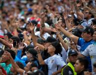 Hinchada de Liga de Quito en el partido ante el Deportivo Cuenca por la fecha 15 de la Liga Pro