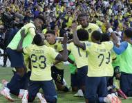 Los jugadores de Ecuador rezaron antes del partido contra Perú por las Eliminatorias Sudamericanas.