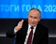 El Presidente ruso Vladimir Putin ofrece su rueda de prensa anual de fin de año en Moscú.