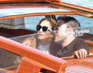 Photo © 2021 Backgrid UK/The Grosby Group BGUK_2210953 - Venice, ITALY - Sept/9, 2021 Jennifer Lopez and Ben Affleck seen arriving at the 78th Venice International Film Festival in Venice, Italy.