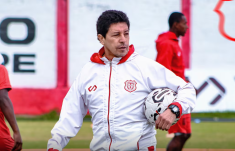 Paúl Vélez, DT de Técnico Universitario.