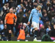 Erling Haaland falló un penal para el empate del Manchester City.