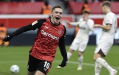 Florian Wirtz anotó uno de los goles para la victoria del Bayer Leverkusen en la Bundesliga.